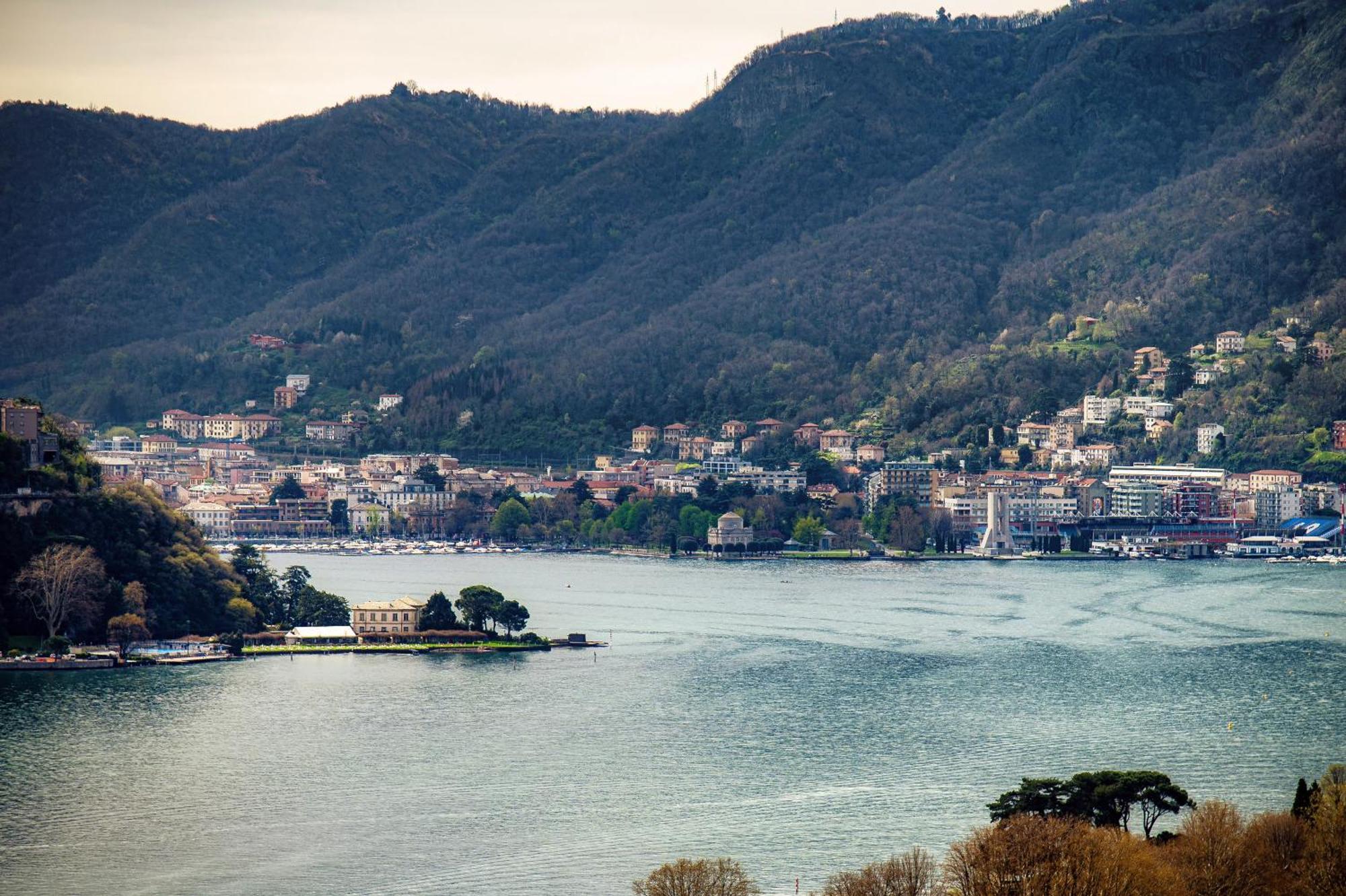 Vista Lario Apartment - Aqua Apartments Cernobbio Bagian luar foto